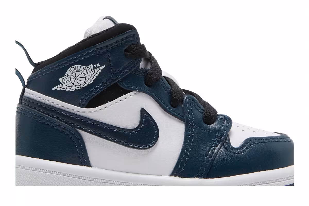 Air Jordan 1 Mid TD Armory Navy, view 3