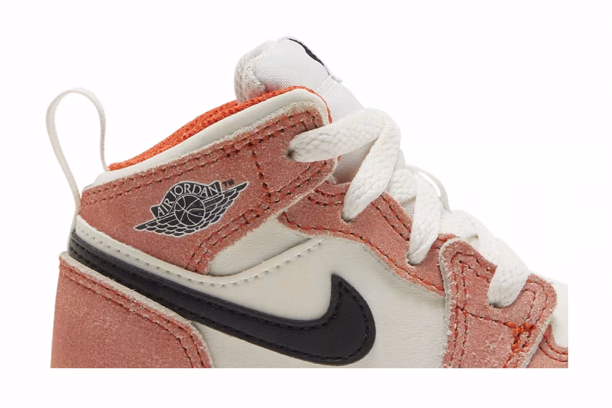 Air Jordan 1 Mid SE TD Orange Suede, view 3