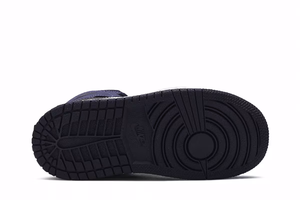 Air Jordan 1 Mid TD Obsidian Sanded Purple, view 5