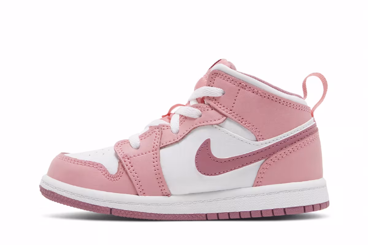 Air Jordan 1 Mid TD Valentine's Day 2023, view 4