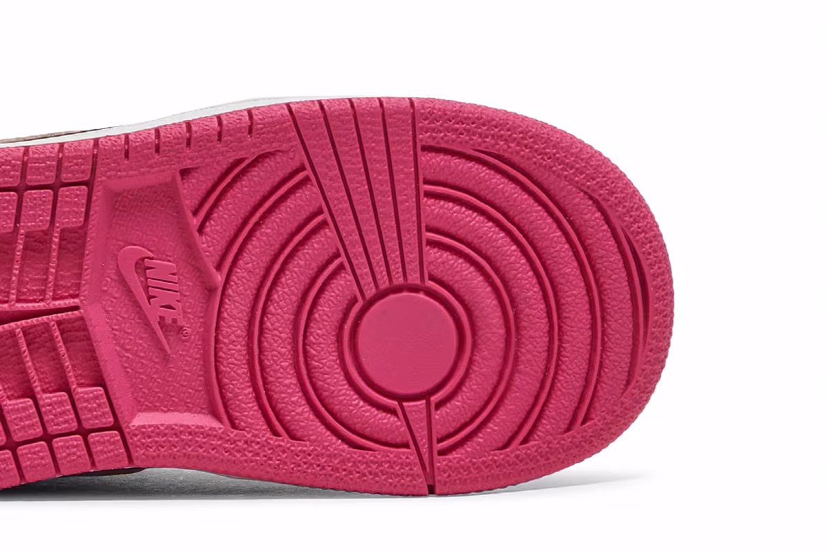 Air Jordan 1 High TD Vivid Pink, view 6