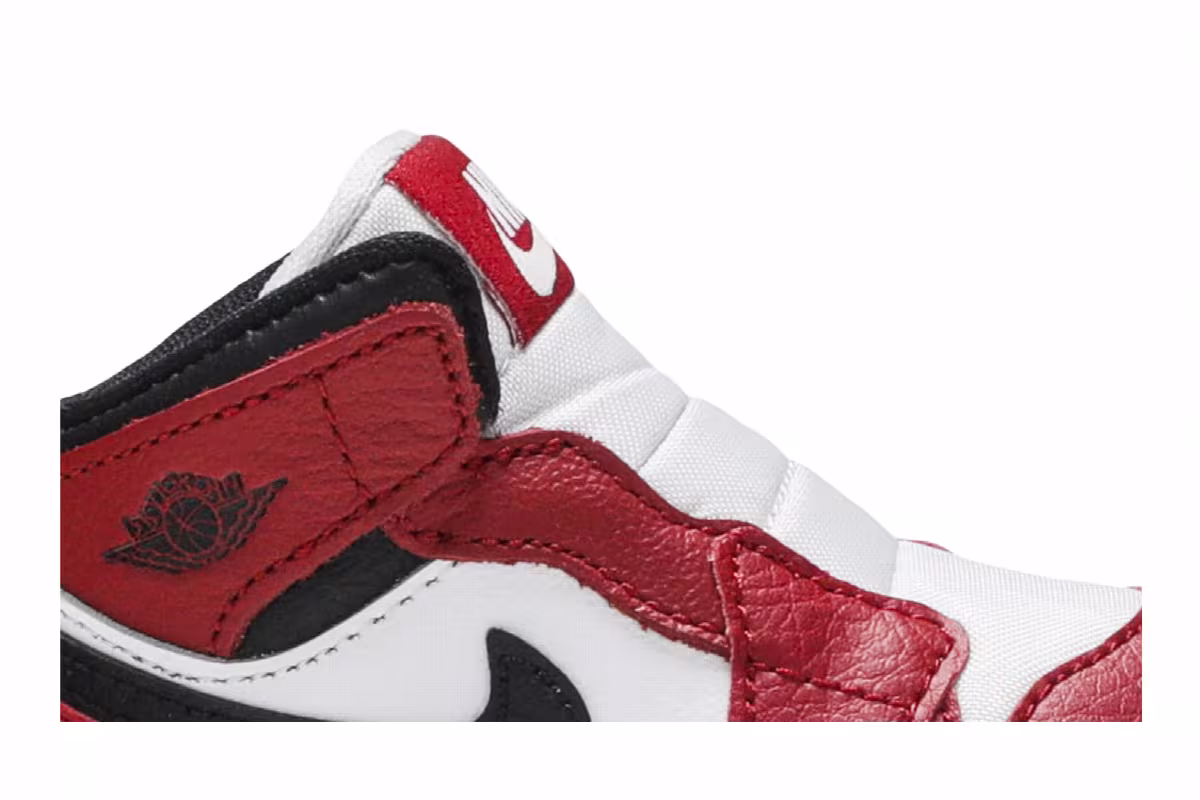 Air Jordan 1 Bootie TD White Varsity Red, view 3