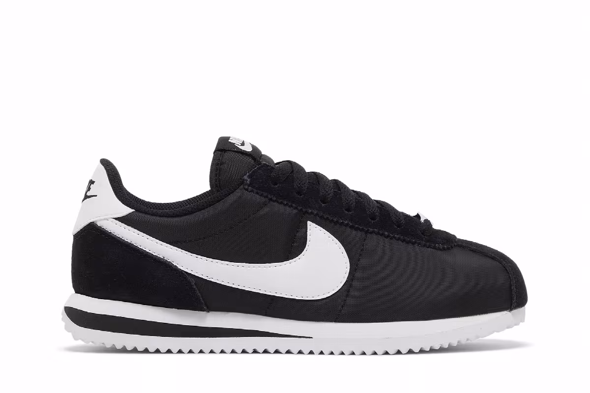 Nike Women's Cortez Black White, view 2