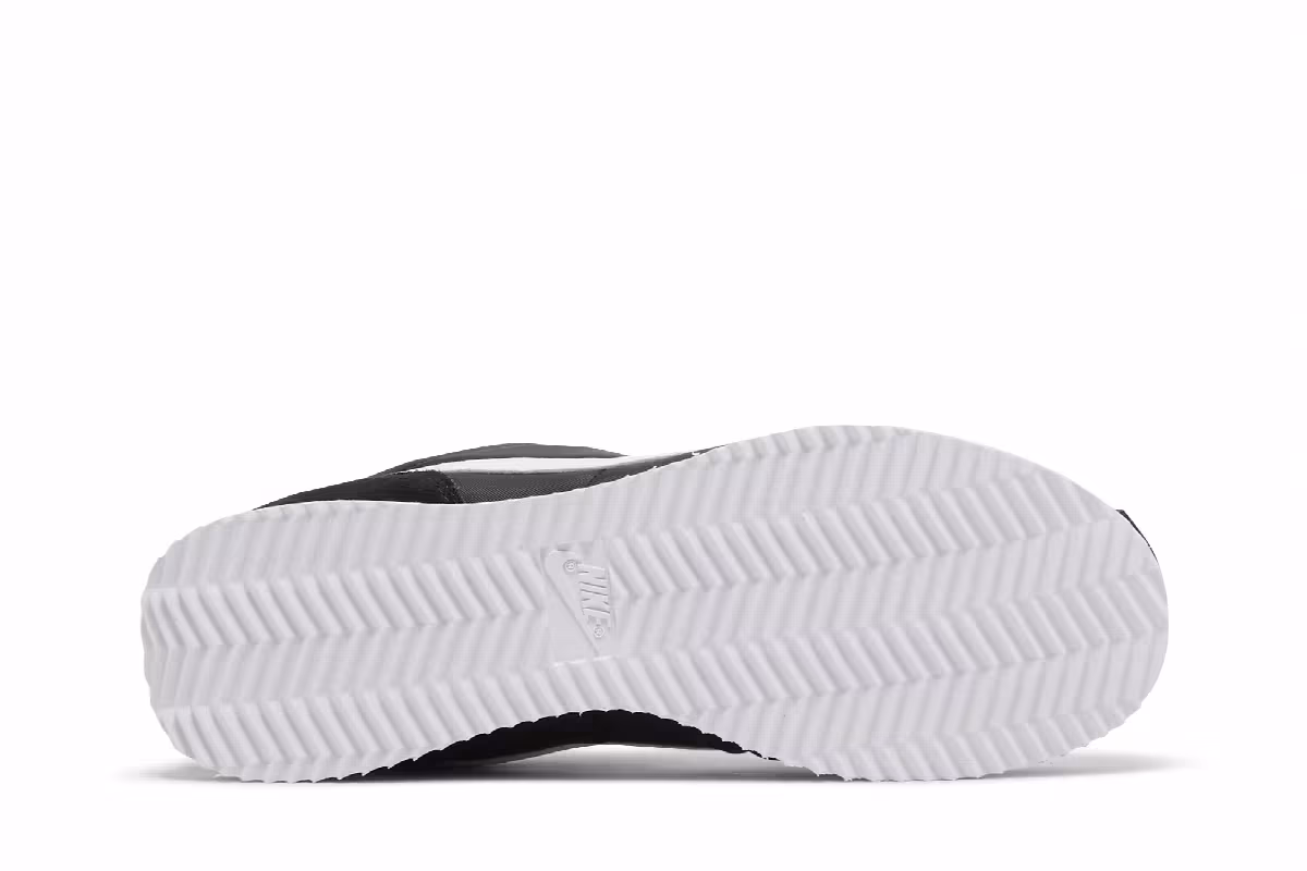 Nike Women's Cortez Black White, view 5