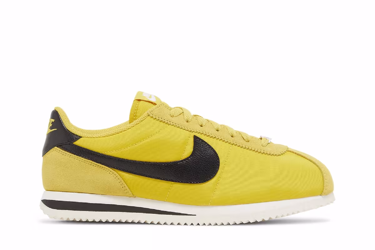 Nike Women's Cortez Vivid Sulfur, view 2