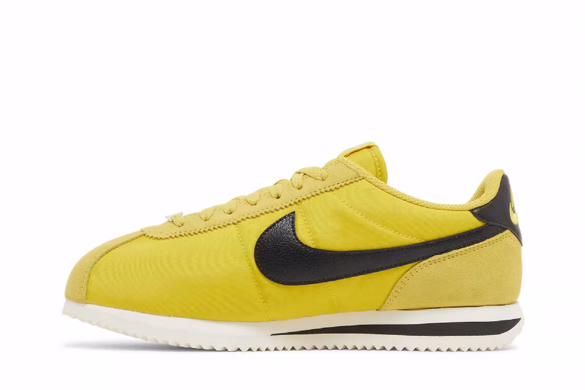 Nike Women's Cortez Vivid Sulfur, view 4
