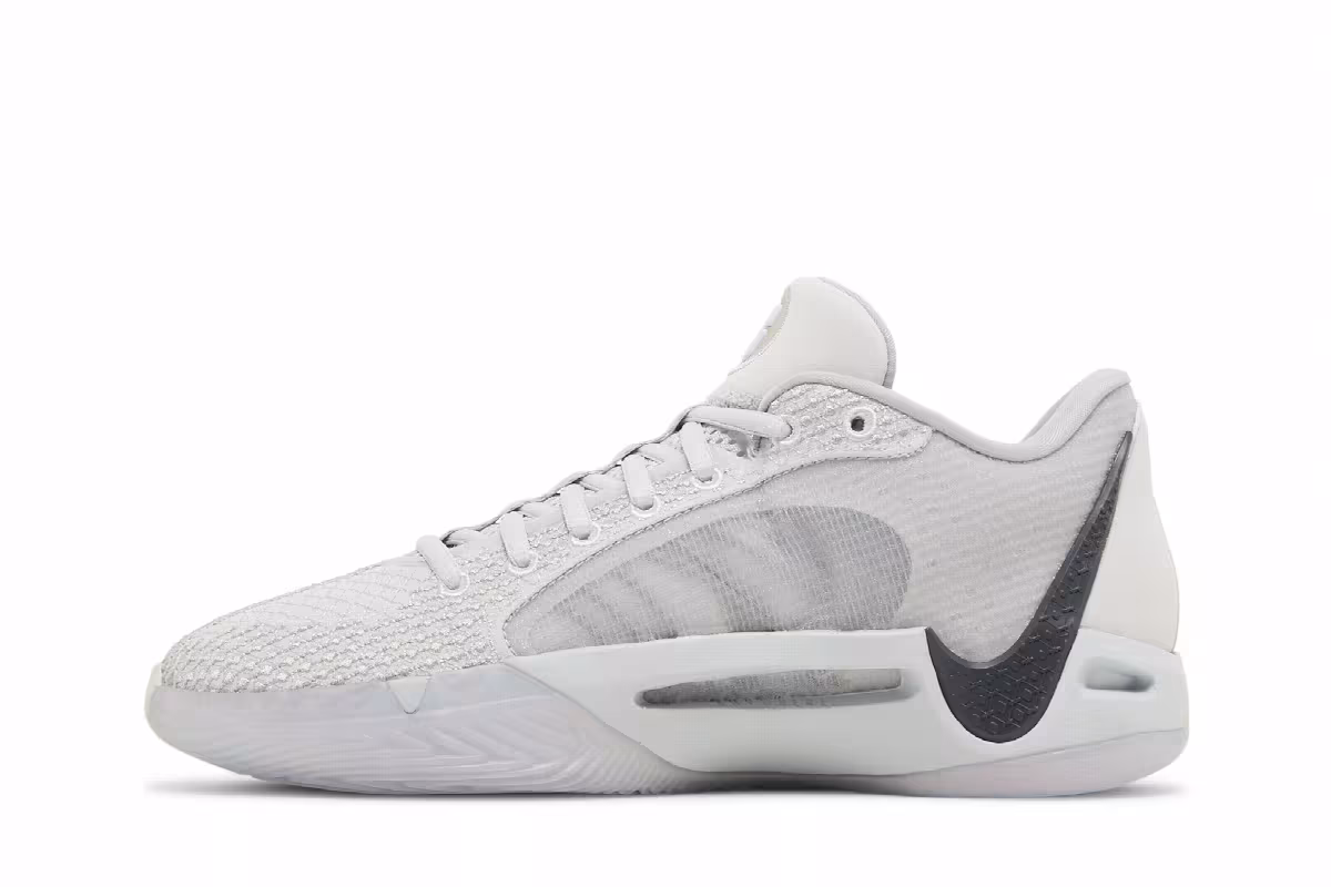 Nike Women's Sabrina 1 Ionic, view 4