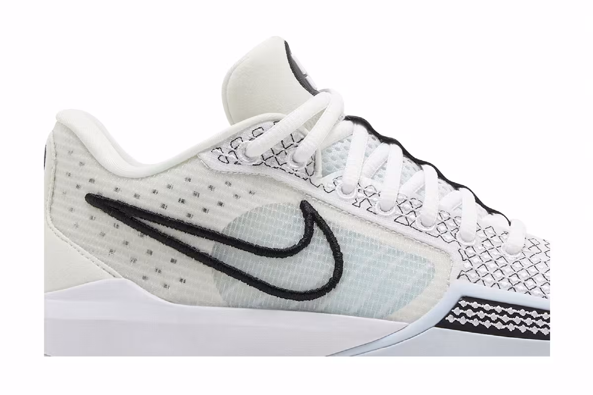Nike Women's Sabrina 1 EP Magnetic, view 3