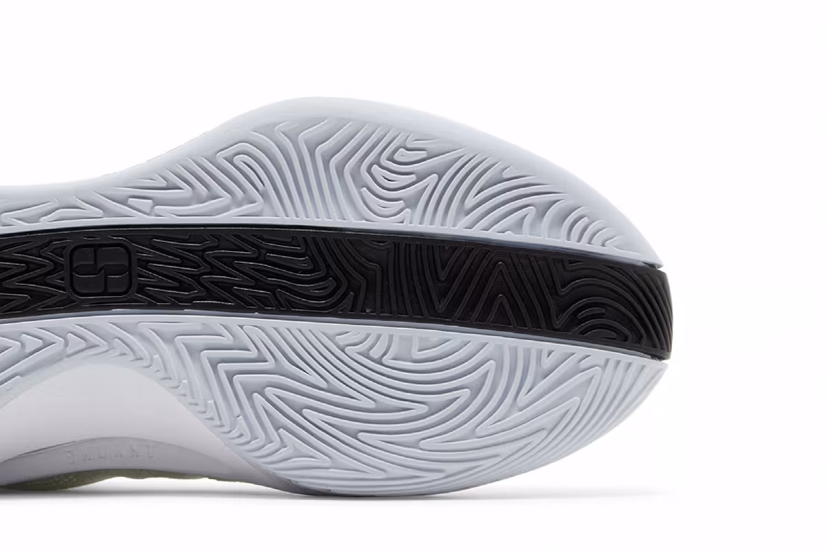 Nike Women's Sabrina 1 EP Magnetic, view 6