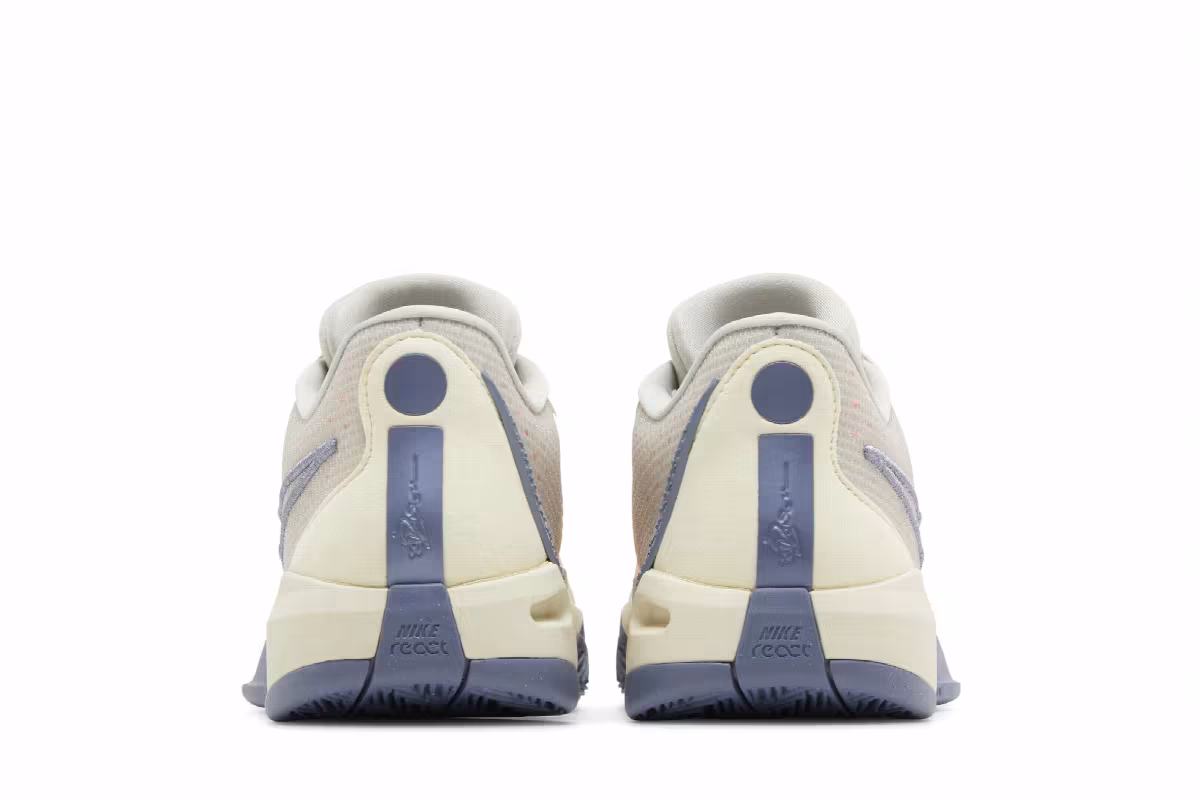 Nike Women's Sabrina 1 Grounded, view 7