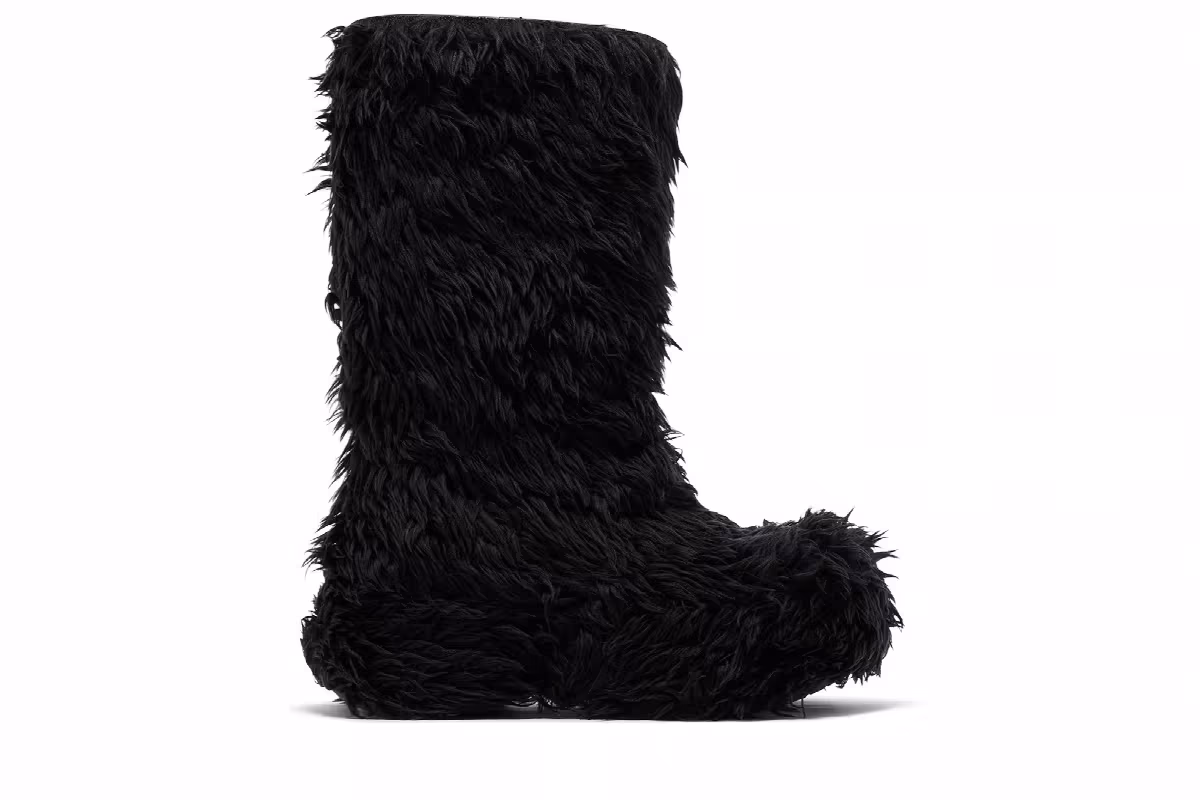Crocs x Balenciaga Boot Black Fur, view 2