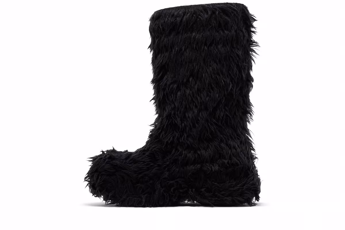 Crocs x Balenciaga Boot Black Fur, view 4