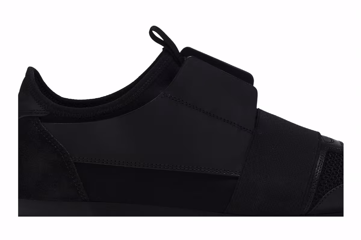 Balenciaga Race Runner Triple Black, view 3