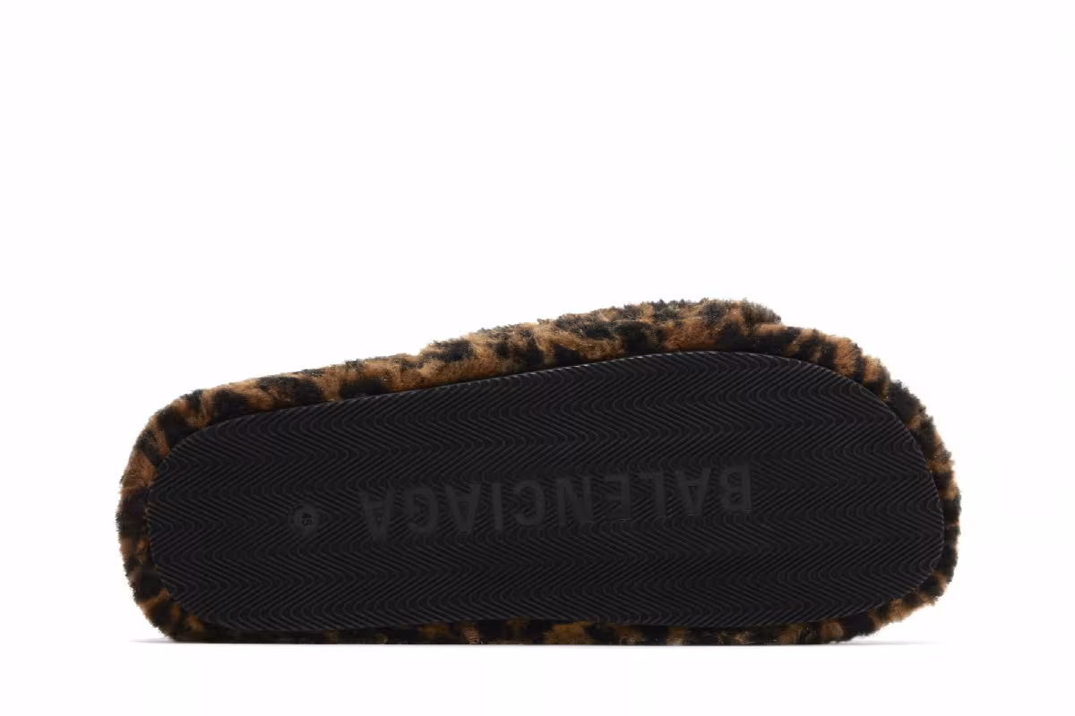 Balenciaga Furry Slides Leopard, view 5