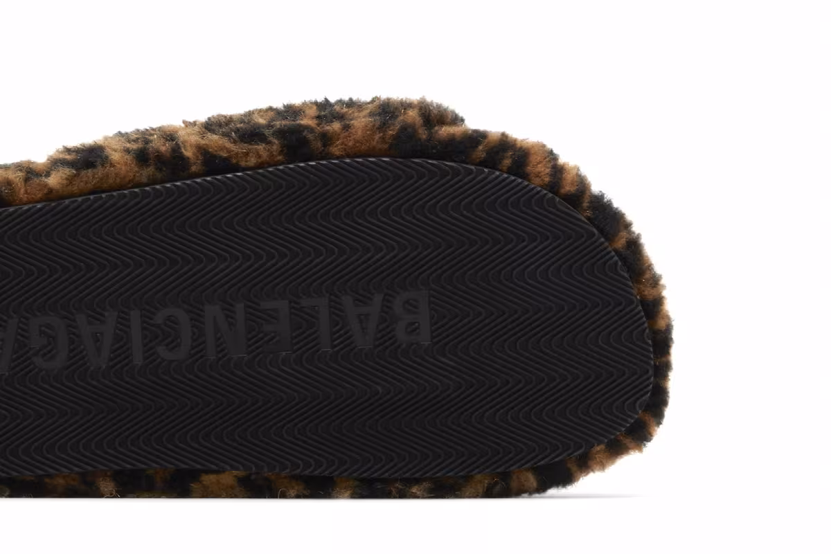 Balenciaga Furry Slides Leopard, view 6