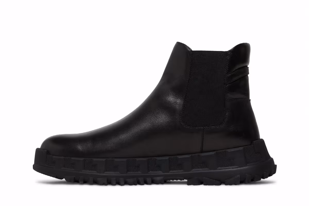 Versace Medusa Chelsea Boots Black, view 4