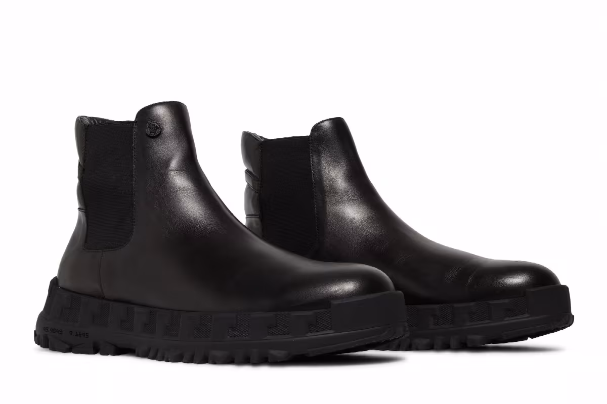 Versace Medusa Chelsea Boots Black, view 9