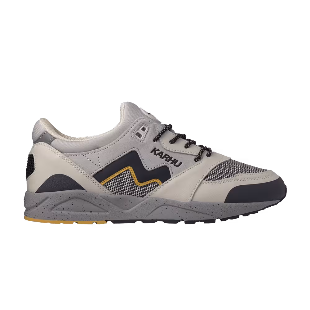 Karhu Aria 95 Lily White India Ink