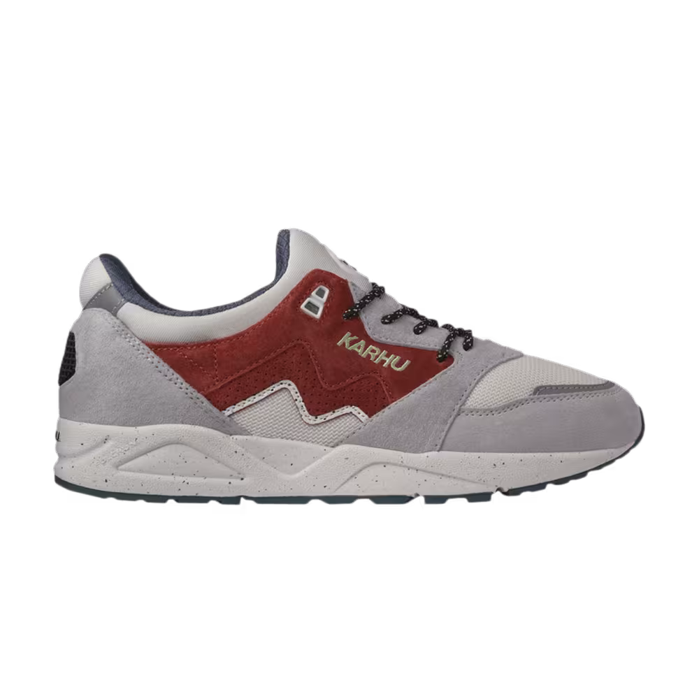 Karhu Aria 95 Dawn Blue Hot Sauce