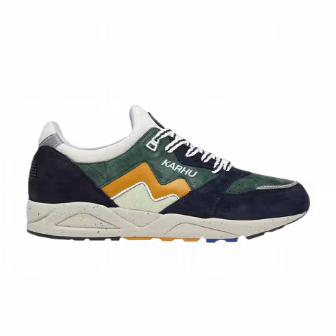 Karhu Aria 95 'Night Sky June Bug'
