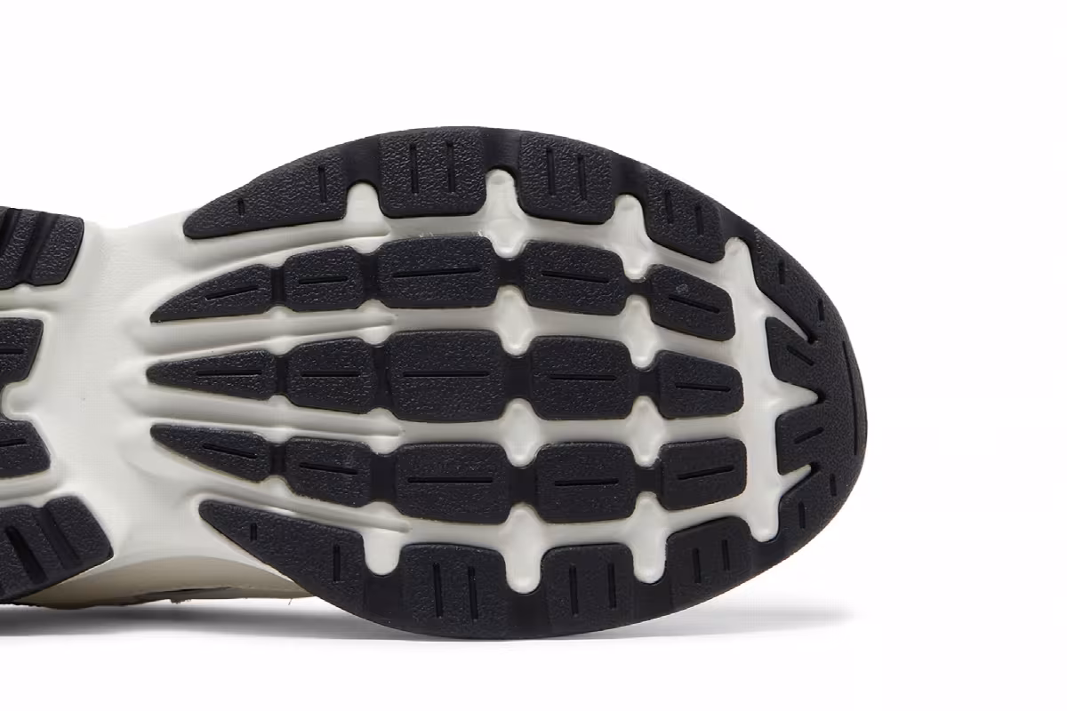 Amiri Bone Runner Black White, view 6