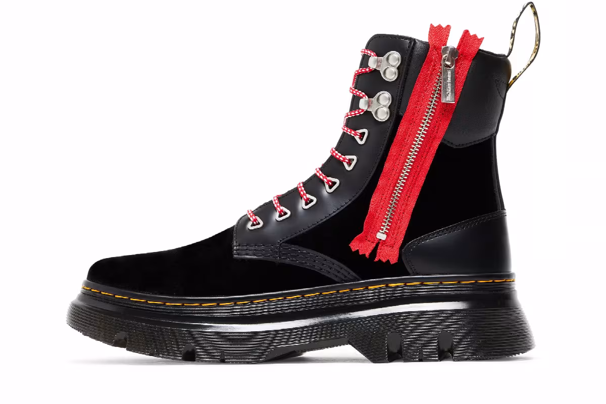 atmos x Dr. Martens Tarik Zip Black Velvet, view 4