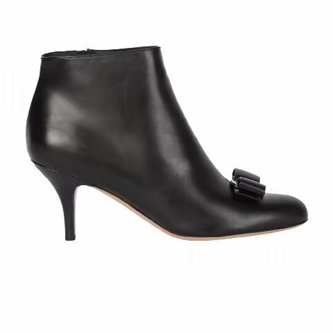 Wmns Ferragamo Vara Bow Ankle Boot 'Black'