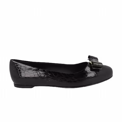 Wmns Ferragamo Varina Ballet Flat 'Black'