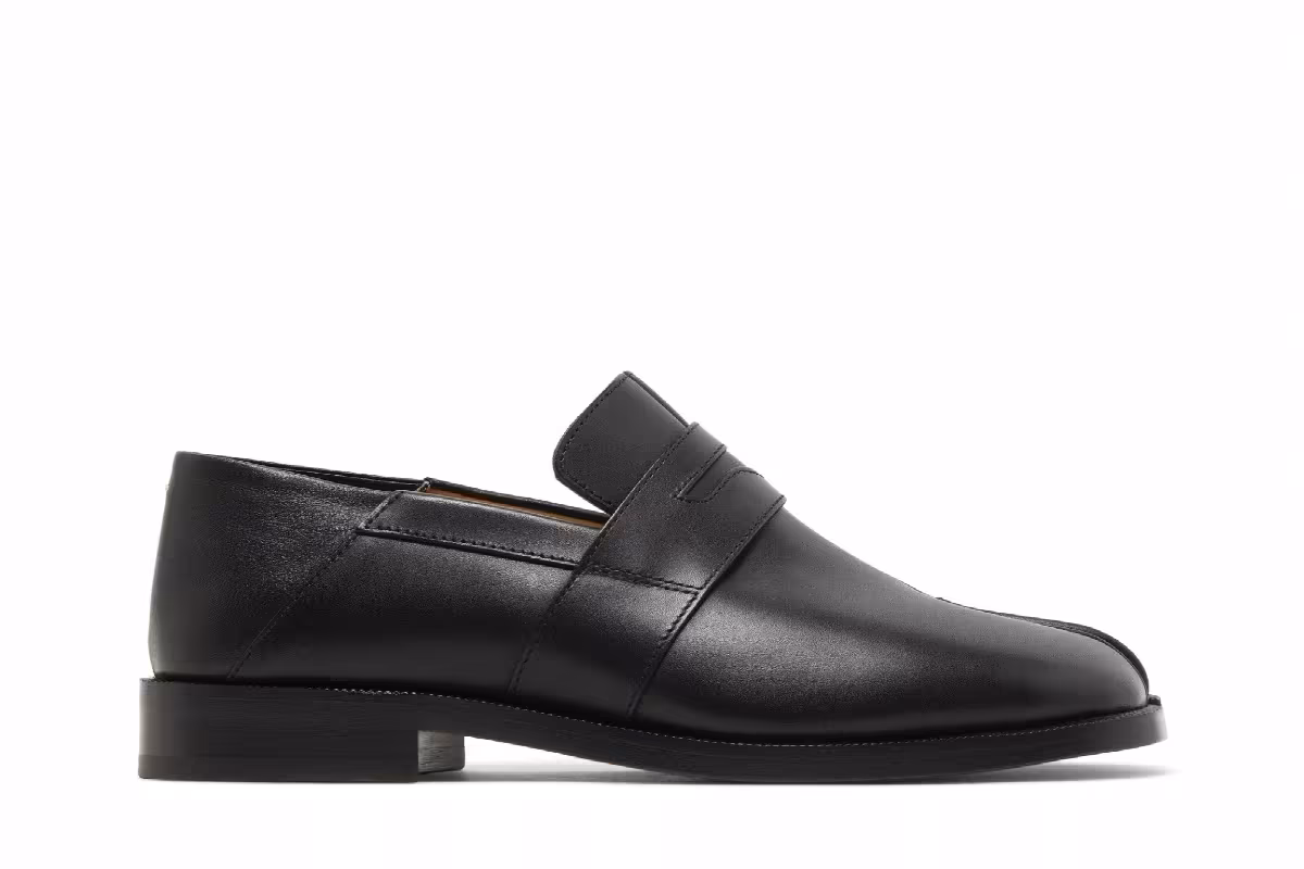 Common Projects Winter Chelsea Boot Black, view 2
