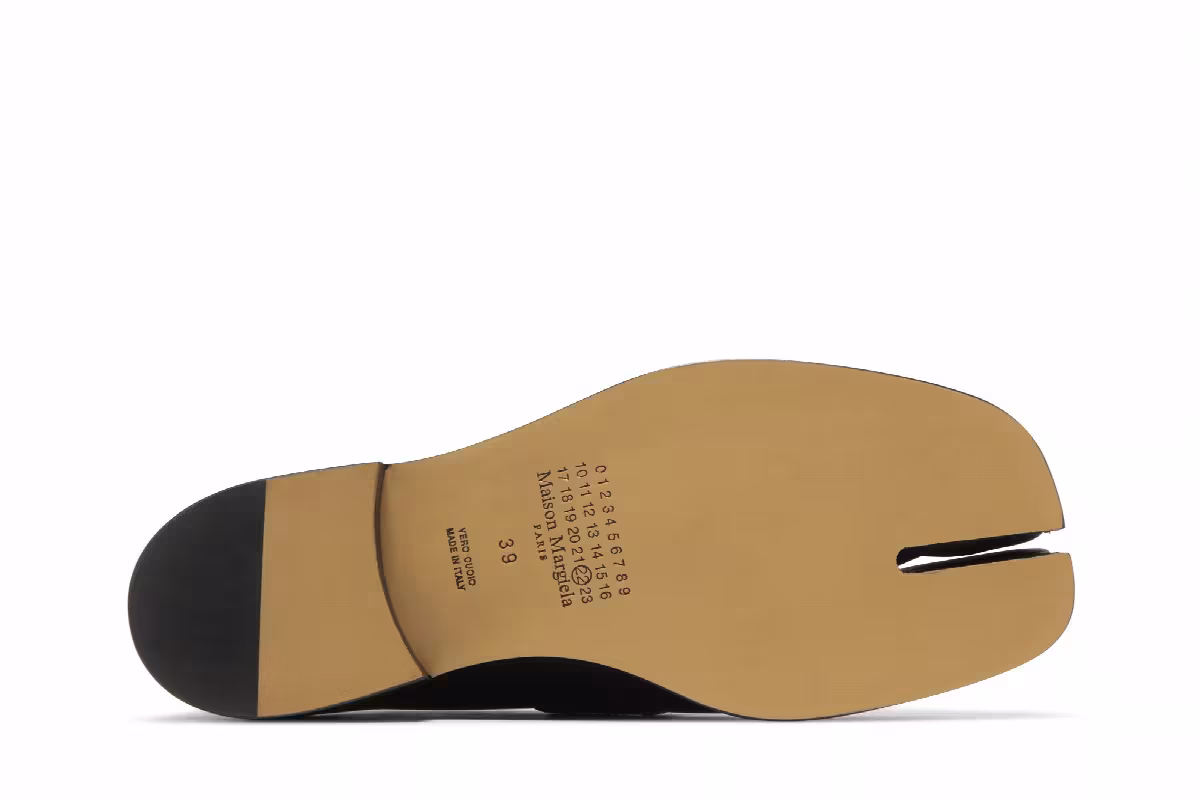 Common Projects Winter Chelsea Boot Black, view 5