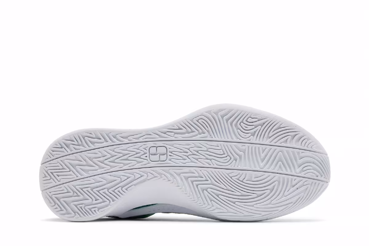 Nike Women's Sabrina 1 TB Apple Green, view 5