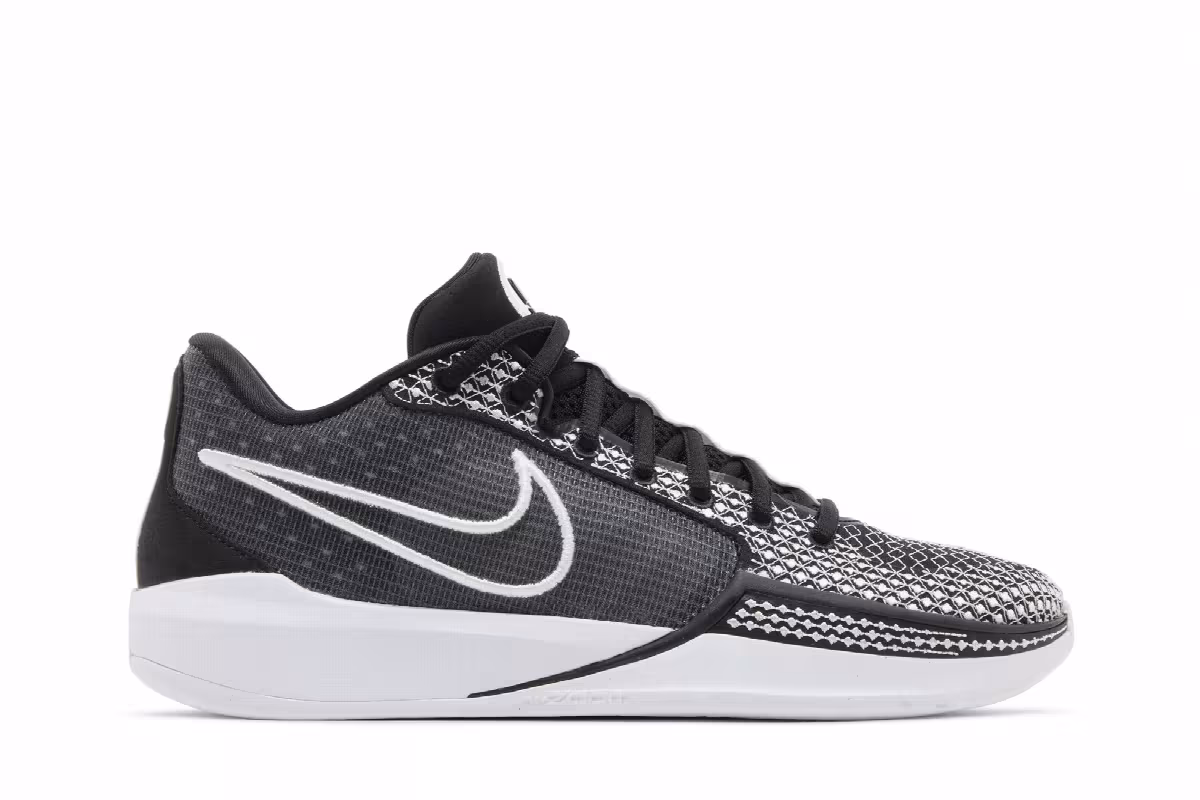 Nike Women's Sabrina 1 TB Black, view 2