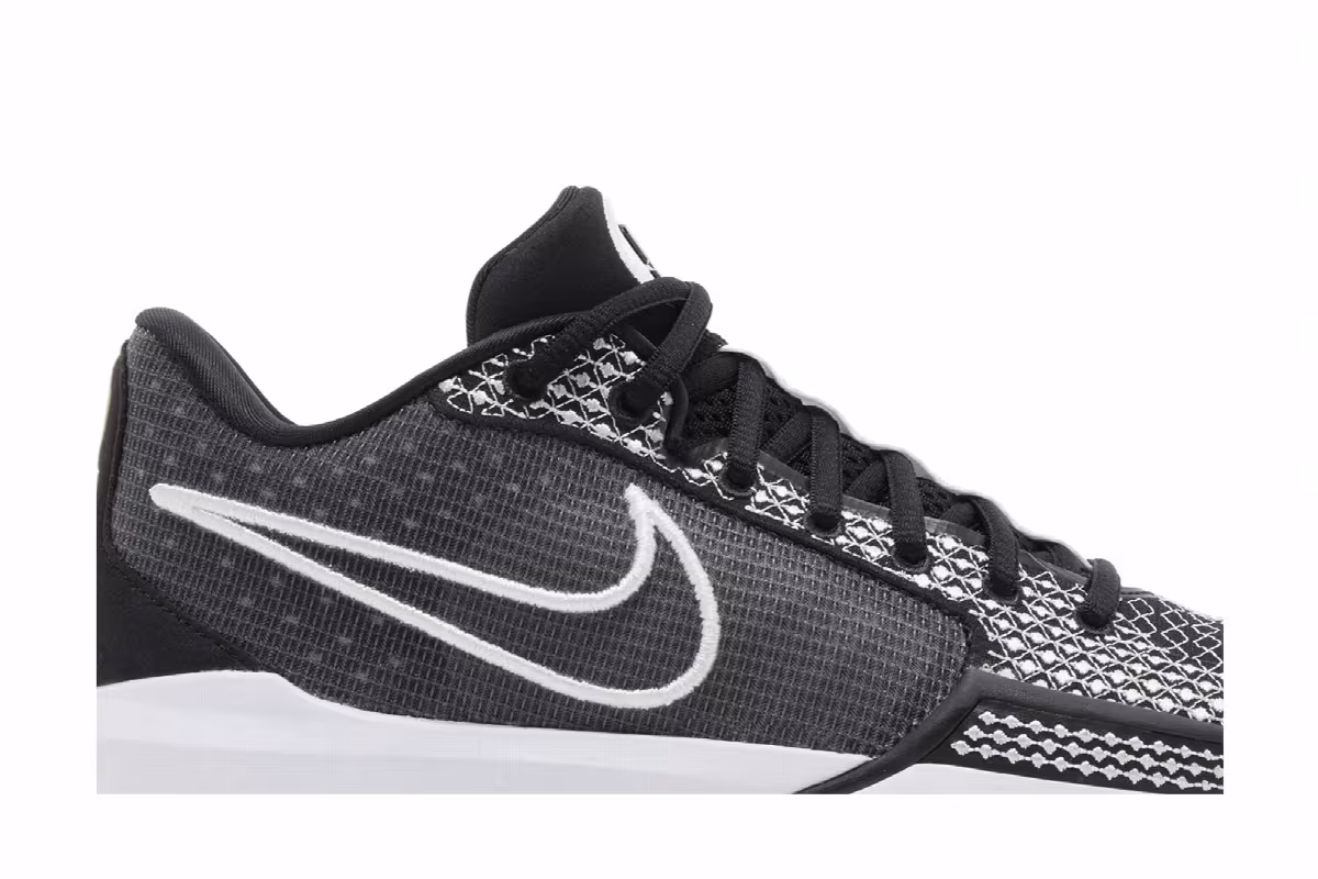 Nike Women's Sabrina 1 TB Black, view 3