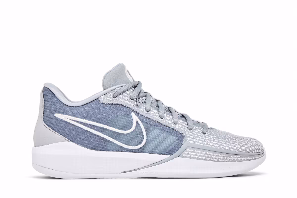 Nike Women's Sabrina 1 TB Wolf Grey, view 2