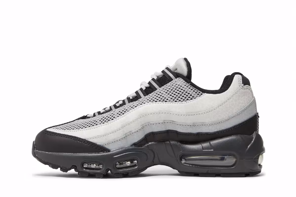 Nike Women's Air Max 95 Reflective Safari, view 4