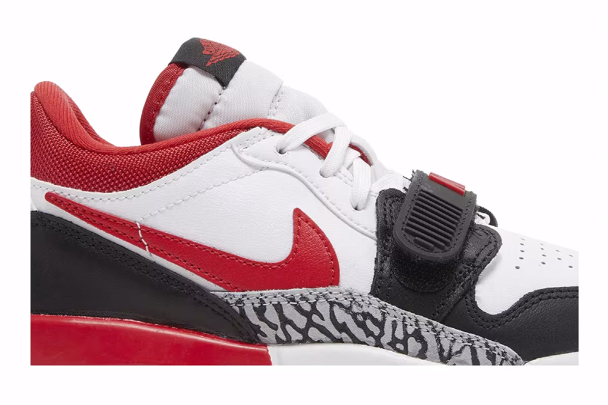 Air Jordan Legacy 312 Low GS Fire Red, view 3