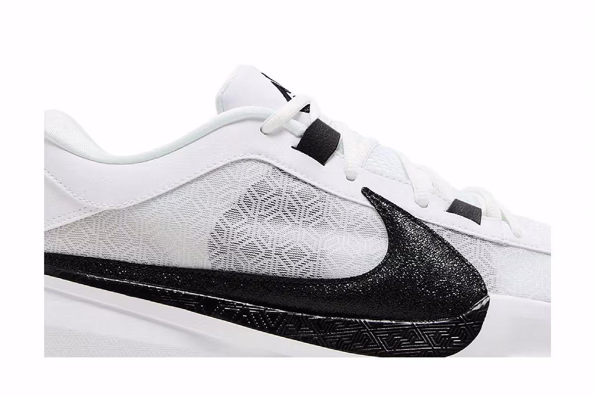 Nike Zoom Freak 5 TB White Black, view 3