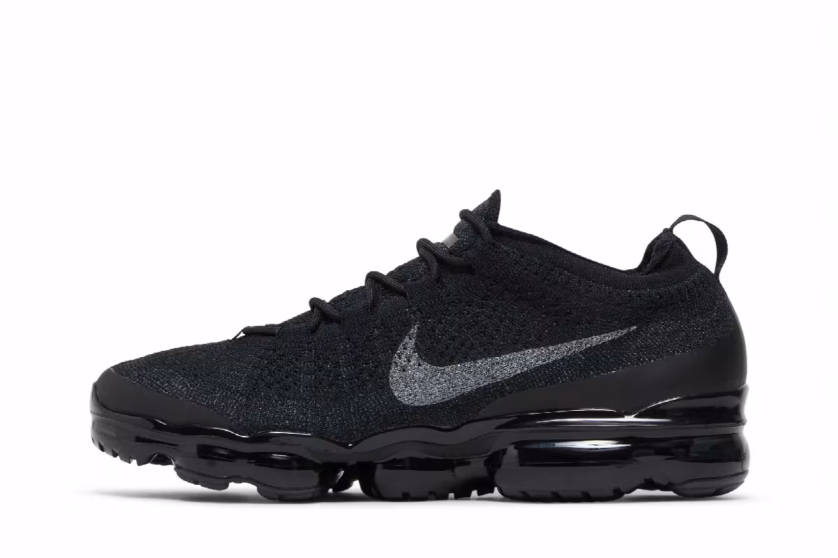 Nike Air VaporMax 2023 Flyknit Triple Black, view 4