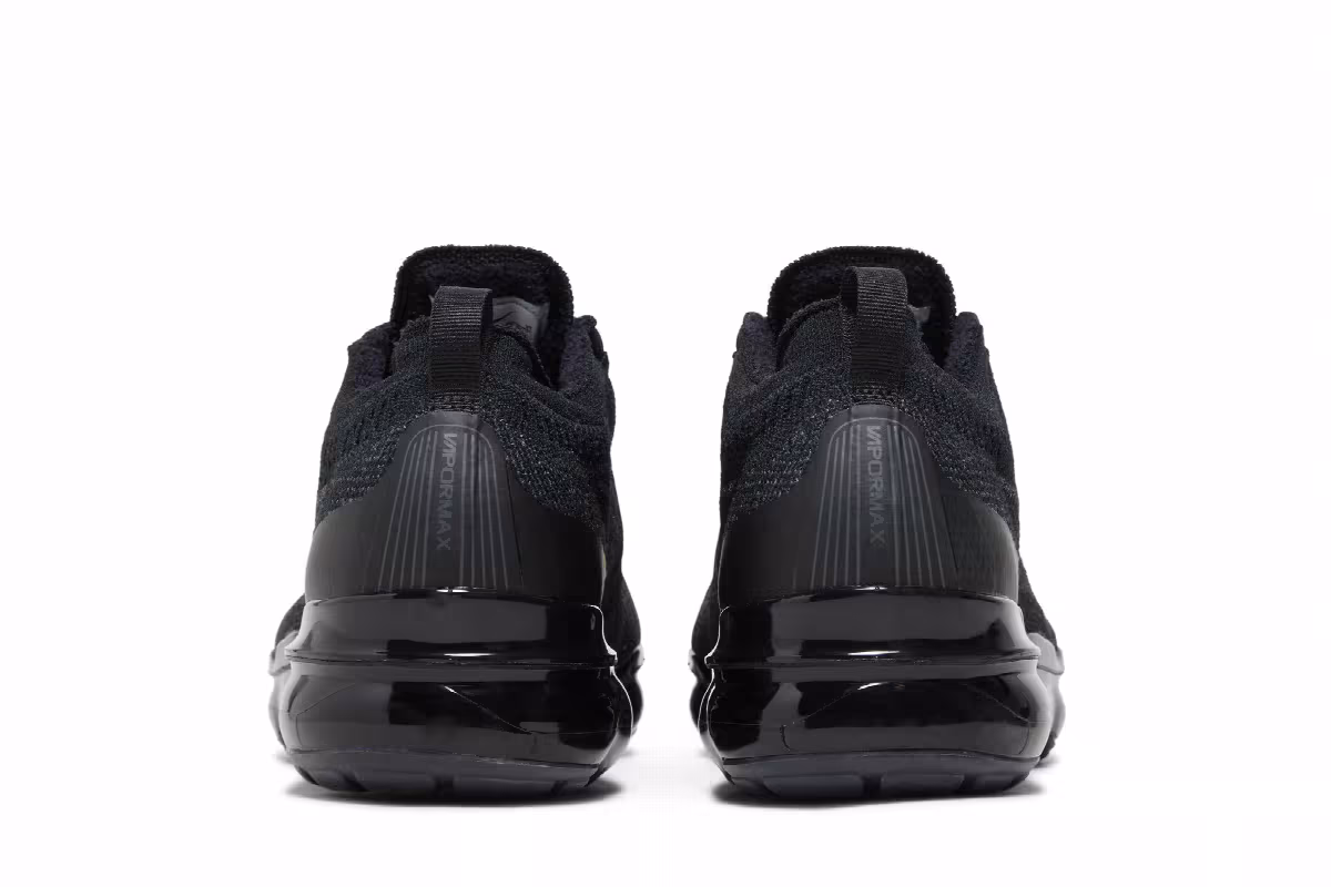 Nike Air VaporMax 2023 Flyknit Triple Black, view 7