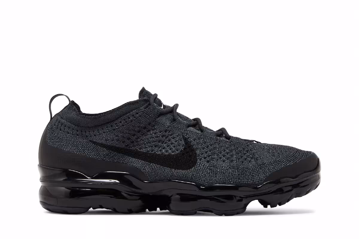 Nike Men's Air VaporMax 2023 Flyknit Anthracite Black, view 2