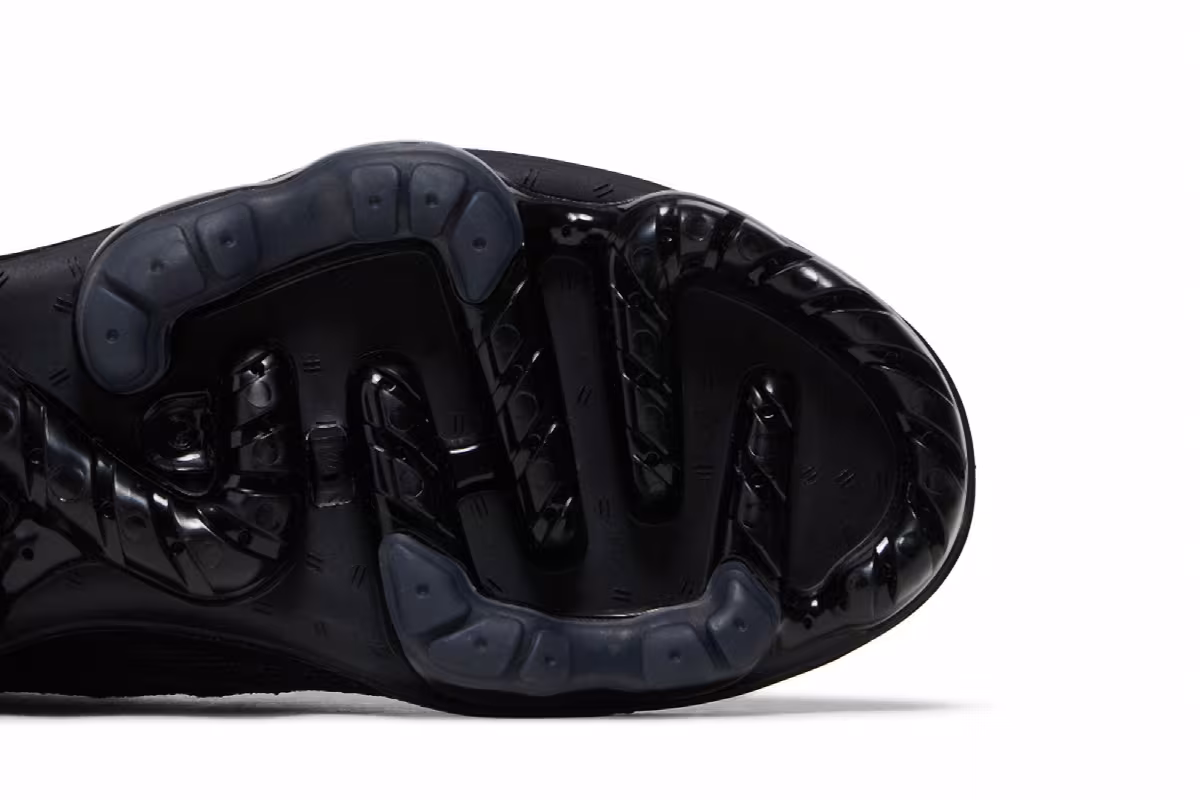 Nike Women's Air VaporMax 2023 Flyknit Black, view 6