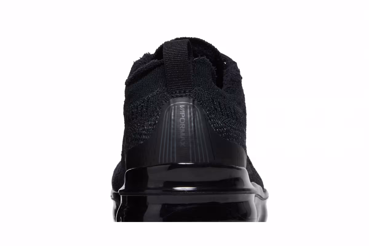 Nike Women's Air VaporMax 2023 Flyknit Black, view 8