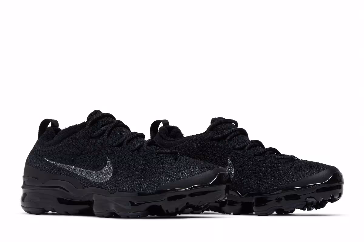 Nike Women's Air VaporMax 2023 Flyknit Black, view 9