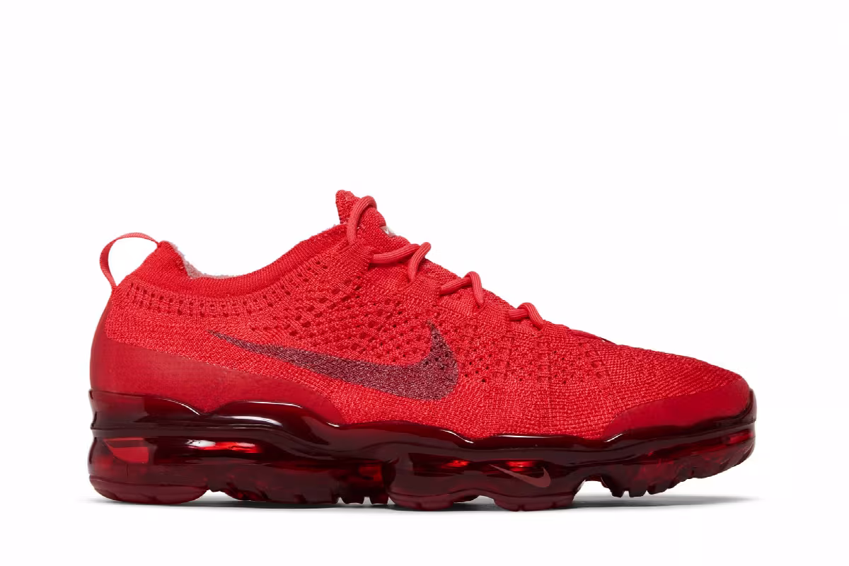 Nike Air VaporMax 2023 Flyknit Triple Red, view 2