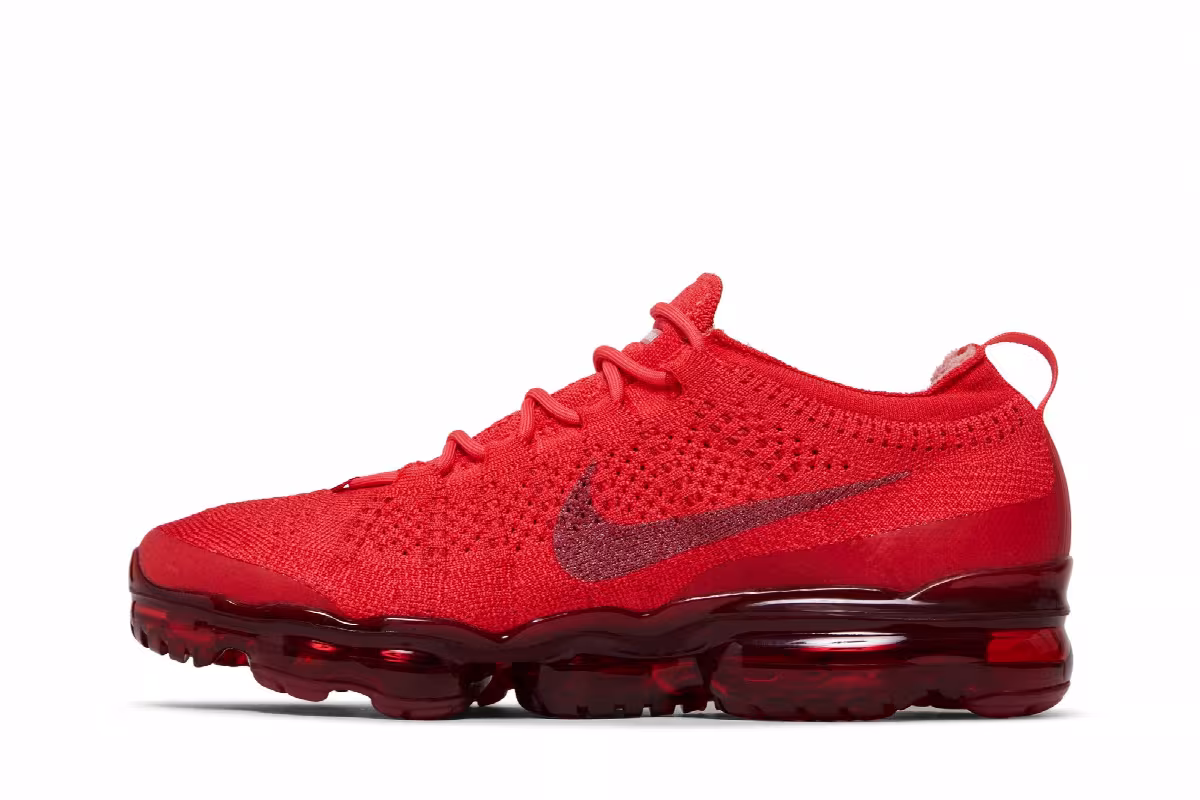 Nike Air VaporMax 2023 Flyknit Triple Red, view 4