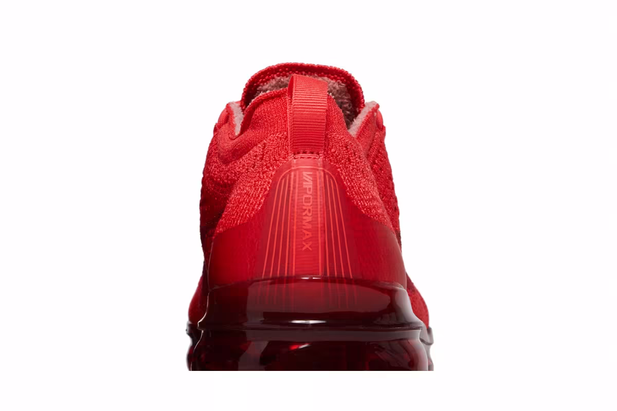 Nike Air VaporMax 2023 Flyknit Triple Red, view 8