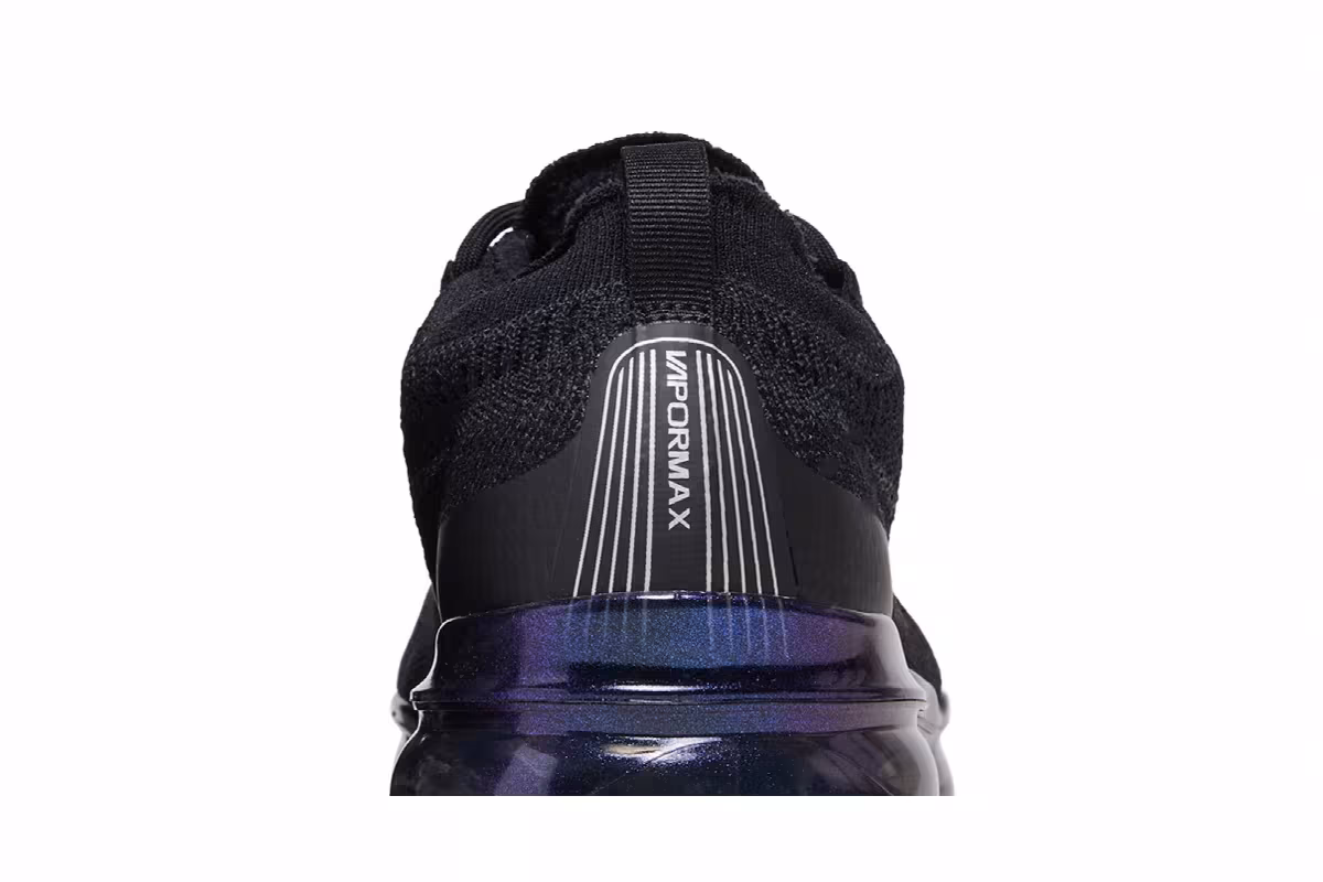 Nike Women's Air VaporMax 2023 Flyknit Black Iridescent, view 8