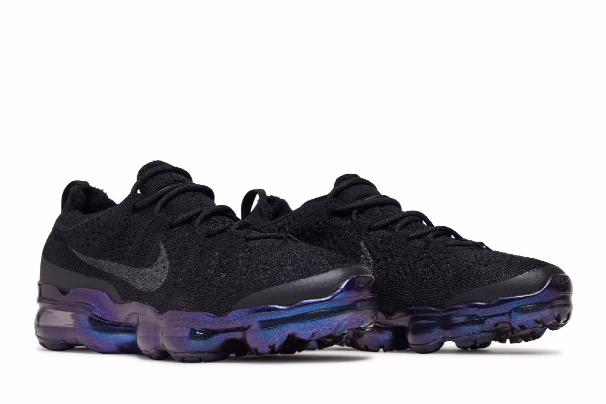 Nike Women's Air VaporMax 2023 Flyknit Black Iridescent, view 9
