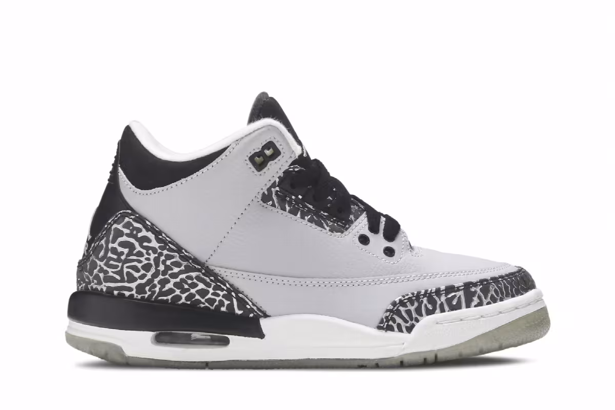 Air Jordan 3 BG Wolf Grey, view 2