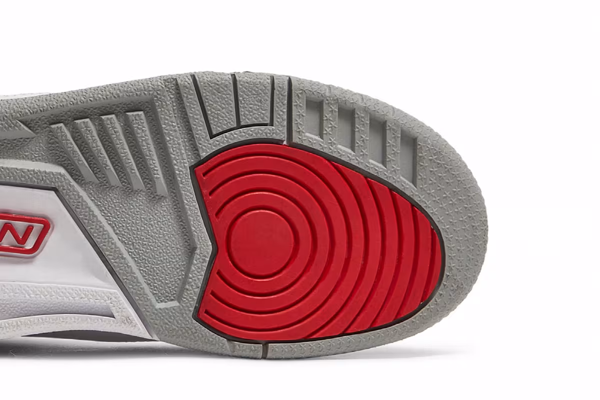 Air Jordan 3 GS Fire Red 2013, view 6